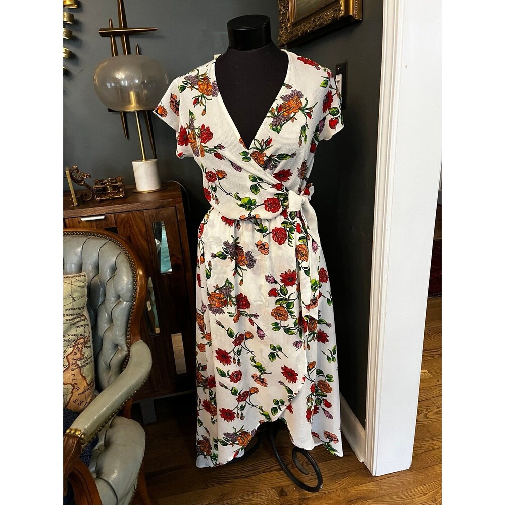 Women’s Scobe White Floral Wrap Dress High Low tie waist Summer sz M